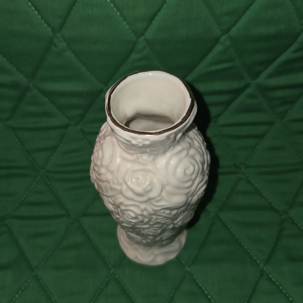 Vintage International Silver Company White Ceramic 3 pc Set